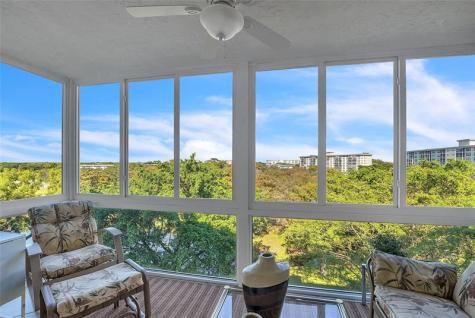 4015 W Palm Aire Drive Pompano Beach FL 33069