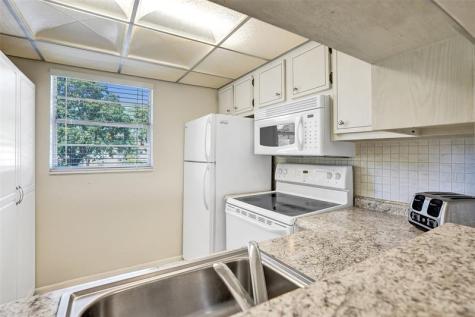4700 NW 35th Street Lauderdale Lakes FL 33319