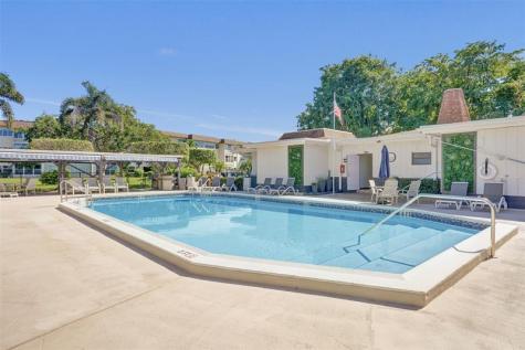 4700 NW 35th Street Lauderdale Lakes FL 33319