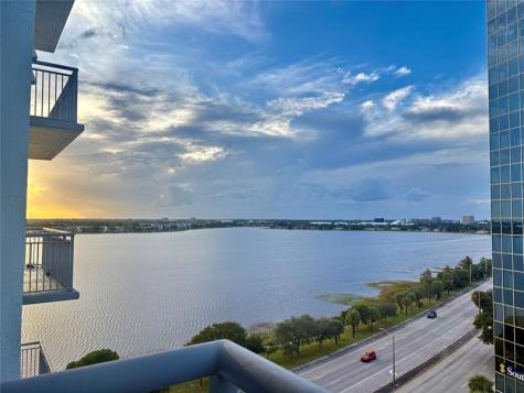 300 S Australian Avenue West Palm Beach FL 33401