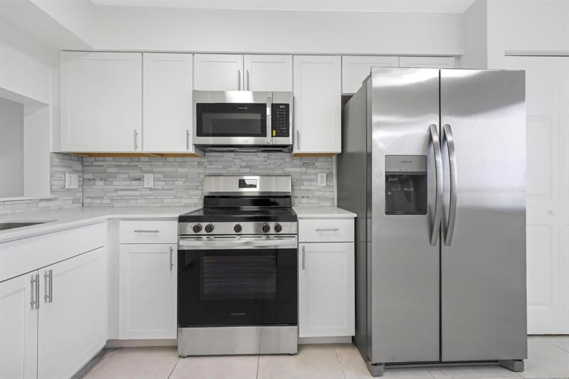 2200 S Cypress Bend Drive Pompano Beach FL 33069