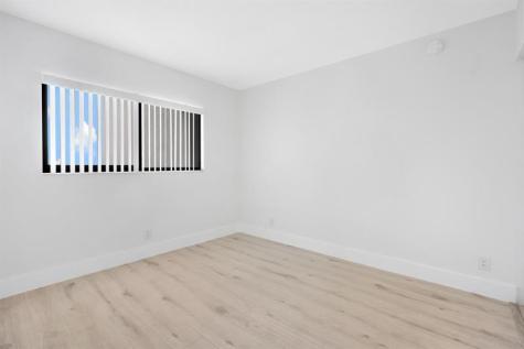 2200 S Cypress Bend Drive Pompano Beach FL 33069