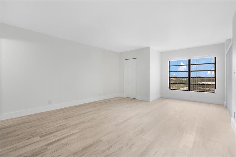 2200 S Cypress Bend Drive Pompano Beach FL 33069