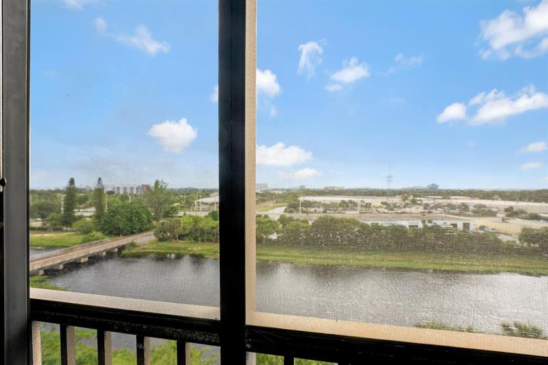 2200 S Cypress Bend Drive Pompano Beach FL 33069