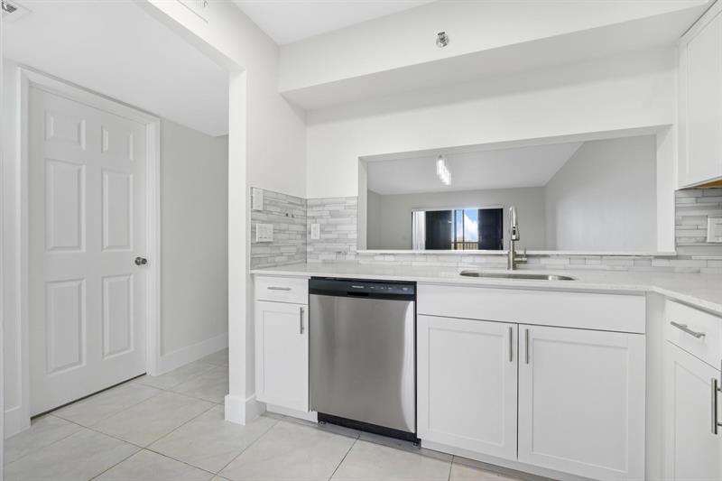 2200 S Cypress Bend Drive Pompano Beach FL 33069