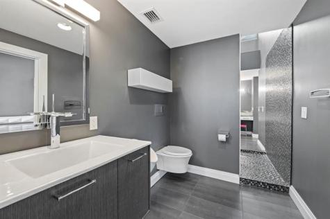 8 Port Side Drive Fort Lauderdale FL 33316