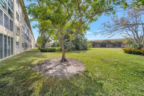 13000 SW 15th Court Pembroke Pines FL 33027