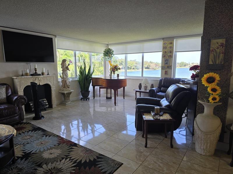 Miami FL 33179