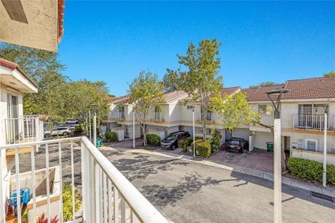 8464 Lagos De Campo Boulevard Tamarac FL 33321