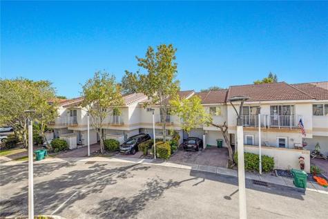 8464 Lagos De Campo Boulevard Tamarac FL 33321