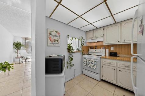 9281 Sunrise Lakes Boulevard Sunrise FL 33322
