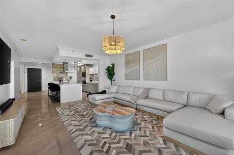17301 Biscayne Boulevard Aventura FL 33160