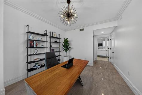 17301 Biscayne Boulevard Aventura FL 33160