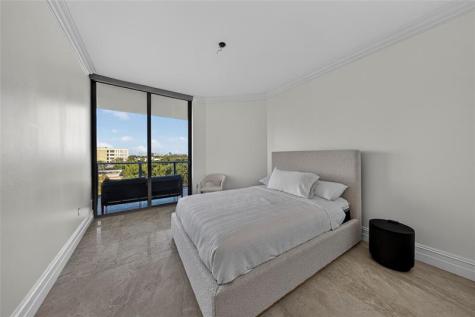 17301 Biscayne Boulevard Aventura FL 33160