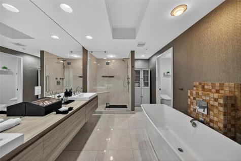 17301 Biscayne Boulevard Aventura FL 33160