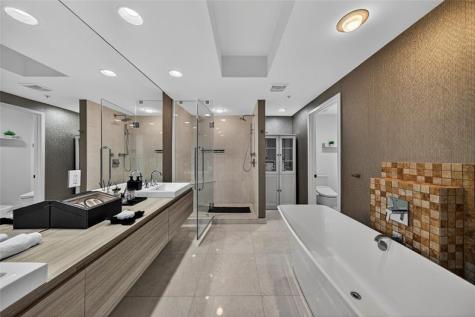 17301 Biscayne Boulevard Aventura FL 33160