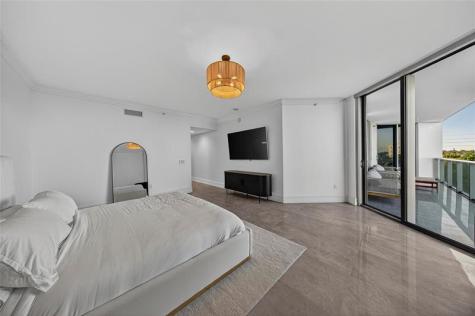 17301 Biscayne Boulevard Aventura FL 33160