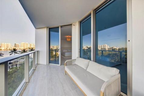 17301 Biscayne Boulevard Aventura FL 33160