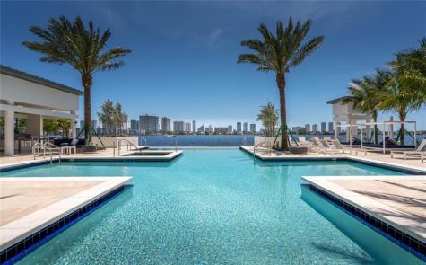 17301 Biscayne Boulevard Aventura FL 33160