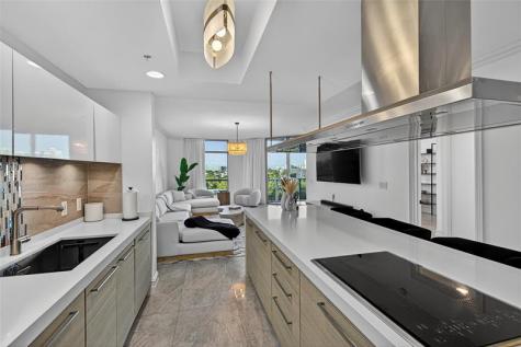 17301 Biscayne Boulevard Aventura FL 33160