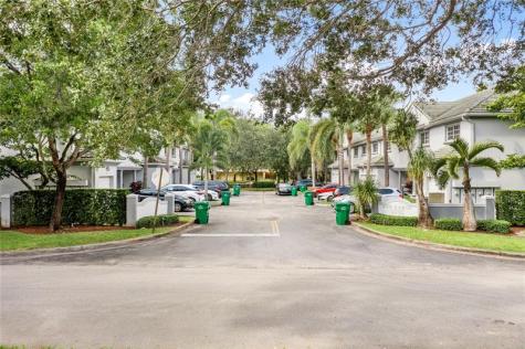 3458 NW 99th Way Coral Springs FL 33065