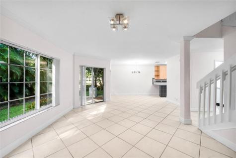 3458 NW 99th Way Coral Springs FL 33065