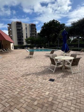3301 N Country Club Drive Miami FL 33180