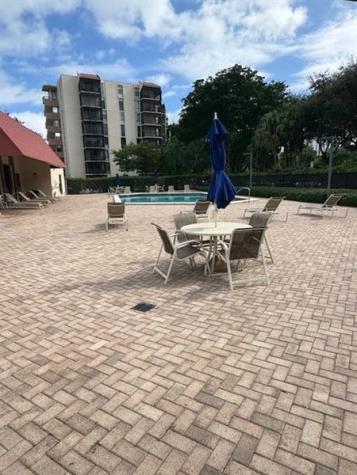 3301 N Country Club Drive Miami FL 33180