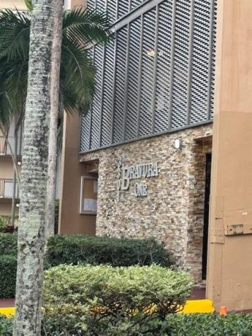 3301 N Country Club Drive Miami FL 33180