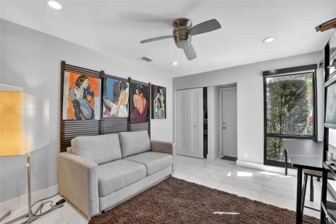 19480 Sawgrass Drive Boca Raton FL 33434