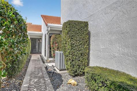 19480 Sawgrass Drive Boca Raton FL 33434