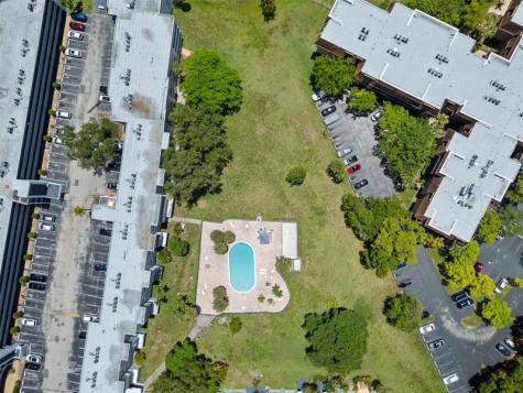 441 NE 195th Street Miami FL 33179