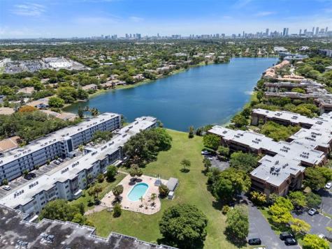 441 NE 195th Street Miami FL 33179