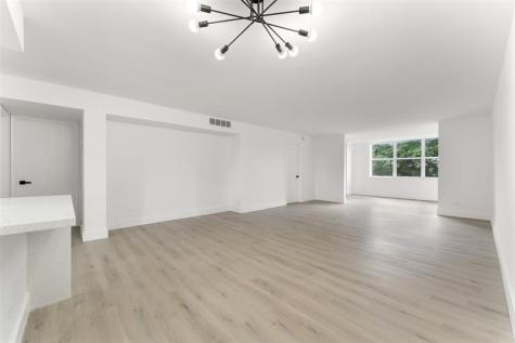 441 NE 195th Street Miami FL 33179