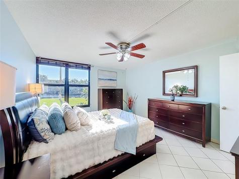 13 Royal Palm Way Boca Raton FL 33432