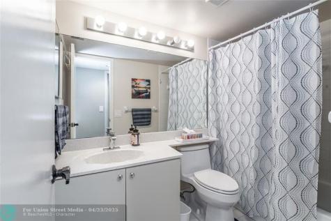 150 S Hollybrook Terrace Pembroke Pines FL 33025