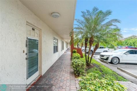 150 S Hollybrook Terrace Pembroke Pines FL 33025