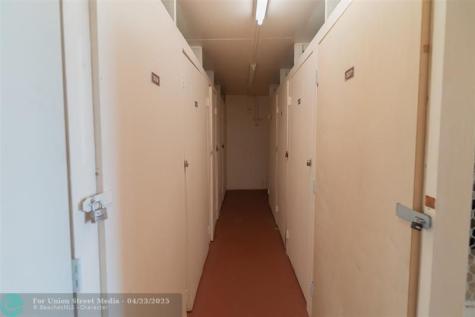 150 S Hollybrook Terrace Pembroke Pines FL 33025