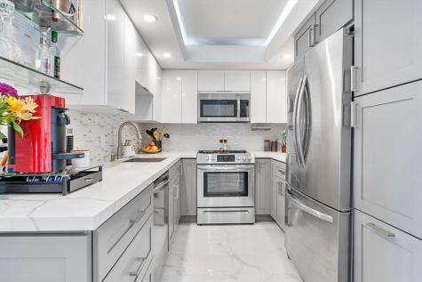 20505 E Country Club Drive Aventura FL 33180