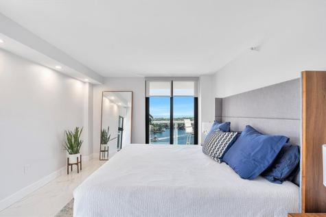 20505 E Country Club Drive Aventura FL 33180