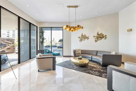 20505 E Country Club Drive Aventura FL 33180