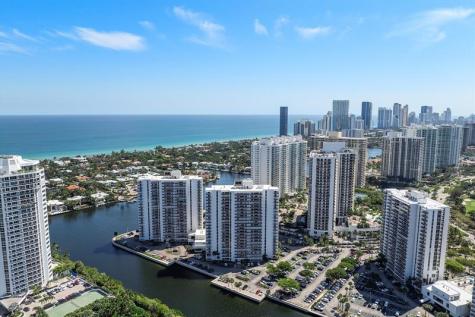 20505 E Country Club Drive Aventura FL 33180