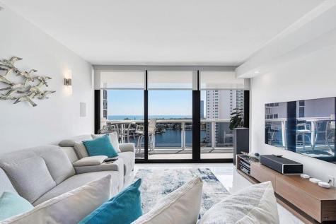 20505 E Country Club Drive Aventura FL 33180