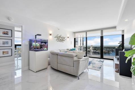 20505 E Country Club Drive Aventura FL 33180