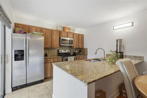 9142 SW 23rd Street Davie FL 33324