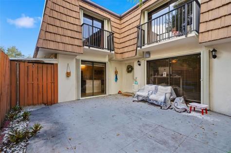 9142 SW 23rd Street Davie FL 33324