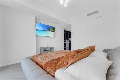 18975 Collins Avenue Sunny Isles Beach FL 33160
