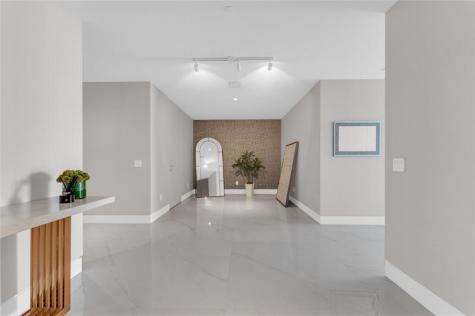 18975 Collins Avenue Sunny Isles Beach FL 33160