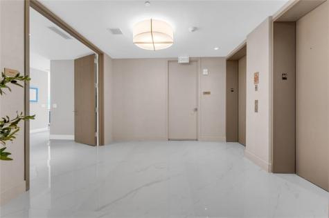 18975 Collins Avenue Sunny Isles Beach FL 33160