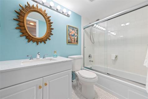 9420 S Hollybrook Lake Drive Pembroke Pines FL 33025
